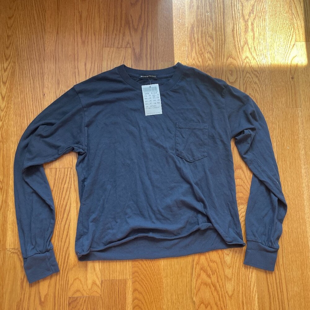 NWT Brandy Melville Long Sleeve with Pocket